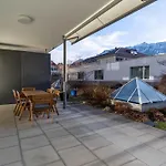 Peak View 아파트 인터라켄